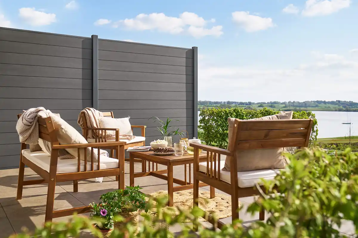 Clôture composite anthracite terrasse Majois