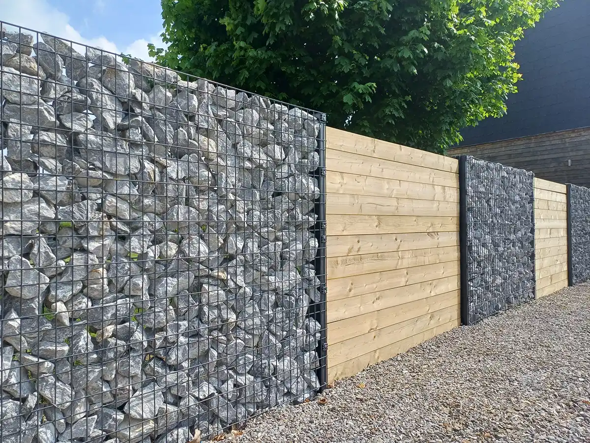 Clôture bois gabions Majois